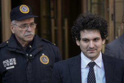 Sam Bankman-Fried Seeks Trump Pardon For 25-Year FTX Fraud Sentence