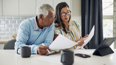 Do You Know the Pros and Cons of Annuities? Test Your Knowledge With Our Quiz