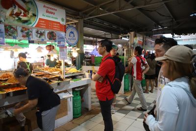PM urged to let large restaurants join co-pay scheme