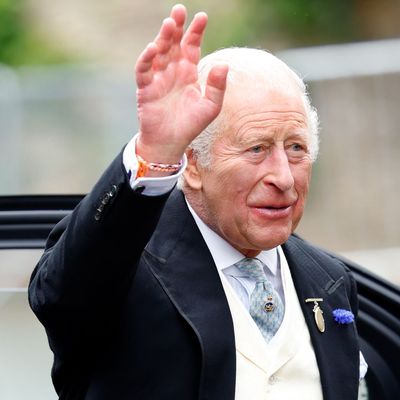Former Royal Butler Says Peter Phillips’s Wedding Proves Why King Charles “Works Really Hard” Not to Be Like the Late Queen