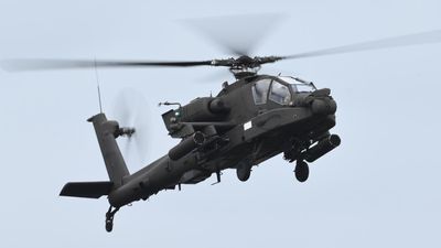 Pilots 'fine' after US helicopter crashes near strait