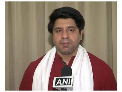 "Party is slipping out of her hands": BJP's Shehzad Poonawalla claims 60 TMC MLAs, distancing themselves from Mamata Banerjee