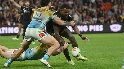 Reynolds support not enough to save Broncos star Mam