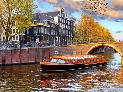 Amsterdam plans higher tourist tax, cruise terminal closure to curb tourism pressure