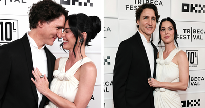 Katy Perry And Justin Trudeau Key Detail On The Red Carpet Has Fans Convinced She’s Pregnant