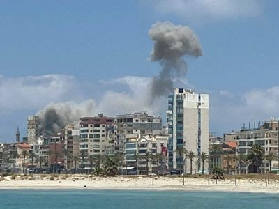 Israel launches deadly strikes on Lebanon's Tyre after warning
