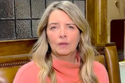 Emmerdale star Emma Atkins sends message to fans after ‘distressing’ episode