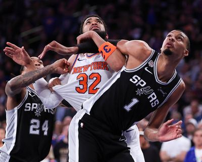 Knicks coach Mike Brown angry over foul calls after Game 3 loss: ‘Never thought I’d see that’
