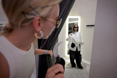 Popular women’s clothing brand is closing its fitting rooms inside US stores