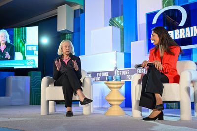 Opening offices in 120 countries is ‘not a badge of honor’—pick 30 instead says iconic former tech CEO Meg Whitman