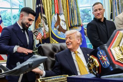 UFC White House headliners trade digs ahead of fight