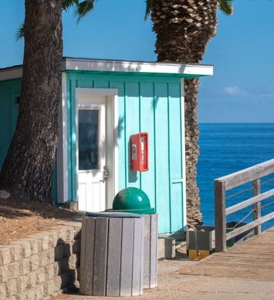 6 Red Flags at Short-Term Rentals Women Are Learning to Catch Early