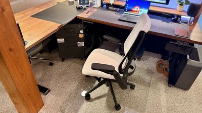 Ergonofis Equation review: A premium feeling ergonomic office chair that's not afraid to be beautiful