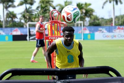 England taking caution to ‘build up’ Bukayo Saka as Arsenal players join squad in Florida