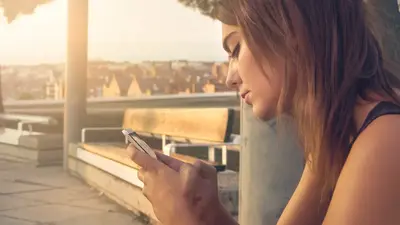 Woman suspects the guy she’s dating texts her with ChatGPT, as ‘AI paranoia’ affects modern romance