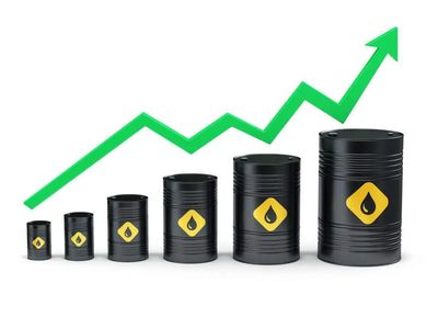 Oil rises nearly 1% as US launches new strikes against Iran, supply tightens