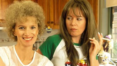 One of the funniest sitcoms I've ever watched is a hidden Aussie gem streaming on Netflix