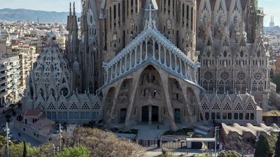 Pope to bless Barcelona's Sagrada Familia on death centenary of designer Gaudí
