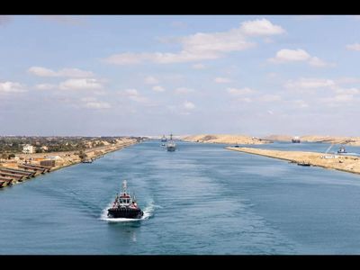 Suez Canal sees oil tanker surge amid Strait of Hormuz disruption
