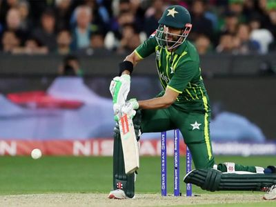 Pakistan Cricket Board to decide Test captain Shan Masood, head coach Sarfaraz Khan's future over weekend