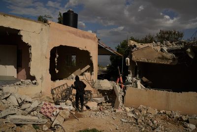 Amnesty accuses Israel's government of 'ethnic cleansing' of Palestinians from the West Bank