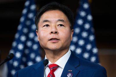 Rush to regulate AI divides Democrats in Congress