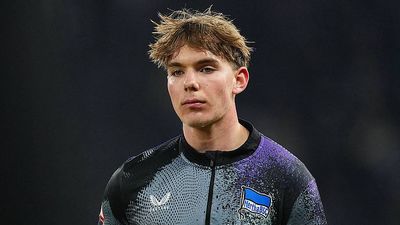 Liverpool, Man City Rejected by Midfield Prodigy