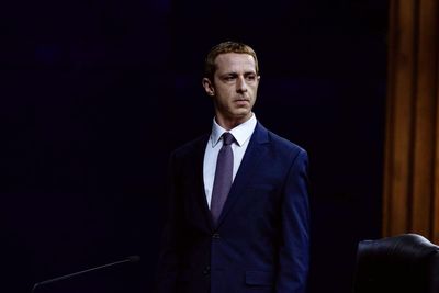 16 Years Later, The Best Cyber Thriller Of The Century Gets An Intriguing Follow-Up
