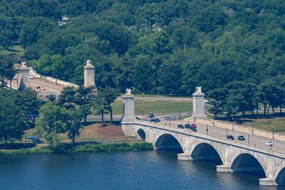 Administration plans intensive, year-round construction schedule for Trump's triumphal arch