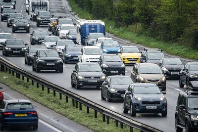 Ignore sat nav diversions to unfamiliar roads when stuck in traffic, drivers told