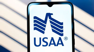 USAA Giving Out Nearly $1 Billion in Refund Checks and Discounts in Florida: Are You Getting One?