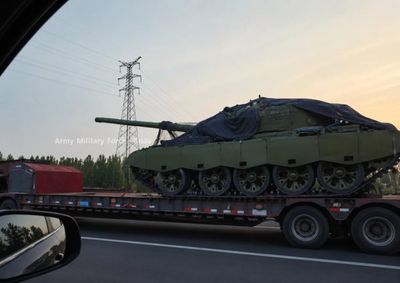 Situation 'fragile' at Cambodian border as Chinese tanks arrive