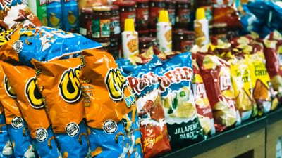 Ultra-Processed Foods and Dementia Risk 2026: New Research Links Daily Packaged Food Habits to Brain Shrinkage and Cognitive Decline