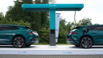 I’ve witnessed BYD fully charge its Denza Z9 GT in under 10 minutes, and it’s going to change how people view EVs