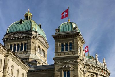 Suspense surrounds Swiss anti-immigration vote
