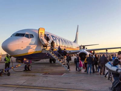 UK watchdog investigates Ryanair over fees to seat parents with children; airline defends policy