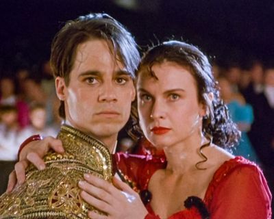 Strictly Ballroom review – Baz Luhrmann’s dizzying, dance-tastic swirl of fun is a classic ugly-duckling tale