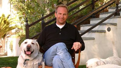 24 Years Later, Kevin Costner's Wooden Outdoor Furniture is Still The Best Anti-Trend Way to Decorate a Patio