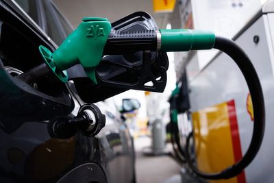 UK economy expected to show signs of Iran war impact as fuel prices soar