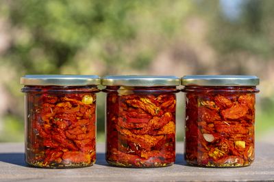 7 smart ways to use sun-dried tomato oil