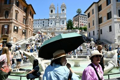 Scientists warn of record heat as climate monitoring threatened