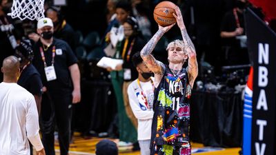 Machine Gun Kelly’s Erratic Blackout Ink Is Making a Statement, but Experts Say It’s Also Raising Questions About a Clinical Red Flag