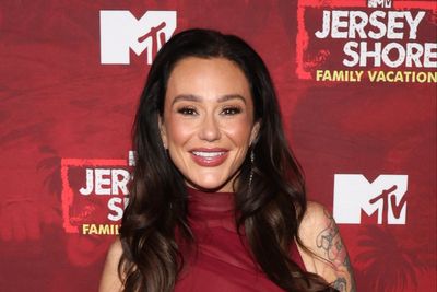 Jersey Shore star JWoww slams trolls saying she looks ‘deathly sick’ in new swimsuit photo