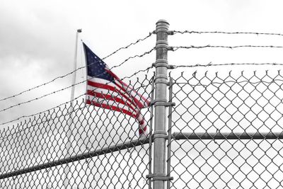 ICE detainee escaped Houston facility using yoga mat to scale wall, new documents reveal