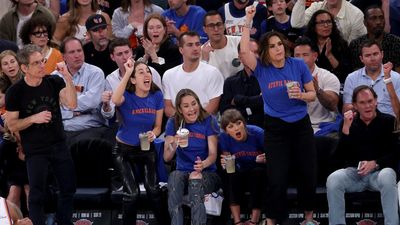I Went Down A Taylor Swift Rabbit Hole When I Realized A Matching Knicks Shirt Suddenly Appeared On Mariska Hargitay