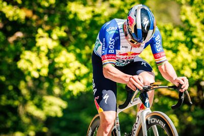 Remco Evenepoel appears to reveal extraordinary FTP figures in YouTube video