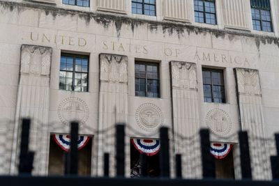 Detroiter says ICE agents broke her knee, disputing agency’s account