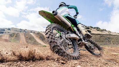 Browser-based dirt bike game is 'Motocross meets Wall Street,' letting you ride Nvidia and Intel's stock charts