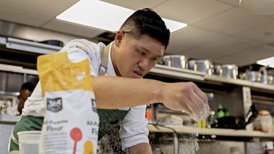 Tom Colicchio Had A Four-Word Response After Laurence Got Honest About Losing The Top Chef $250K