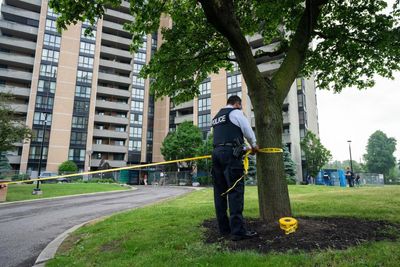 Toronto police officer shot dead while investigating US consulate attack